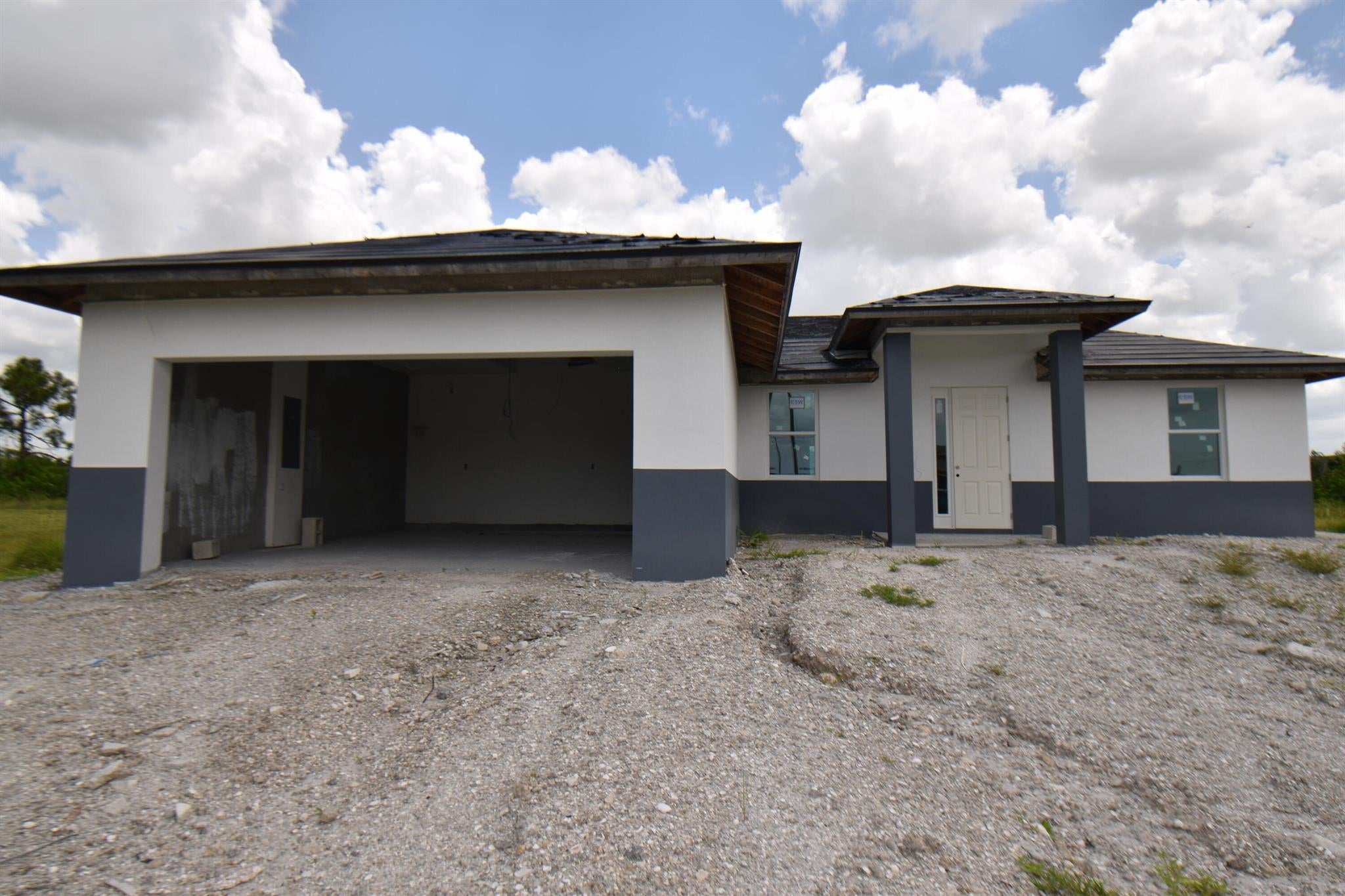Cape Coral, Florida, 33993, United States, 4 Bedrooms Bedrooms, ,2 BathroomsBathrooms,Residential,For Sale,1979813