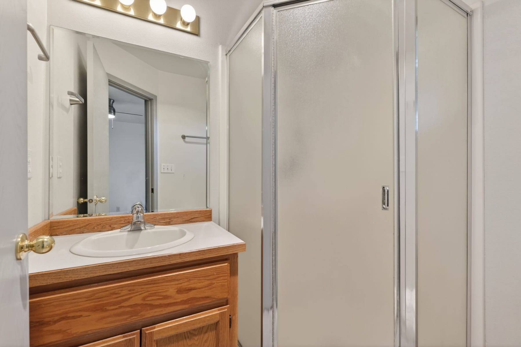  908 SE Stratford Court Bend, OR 97702 - 物件實景