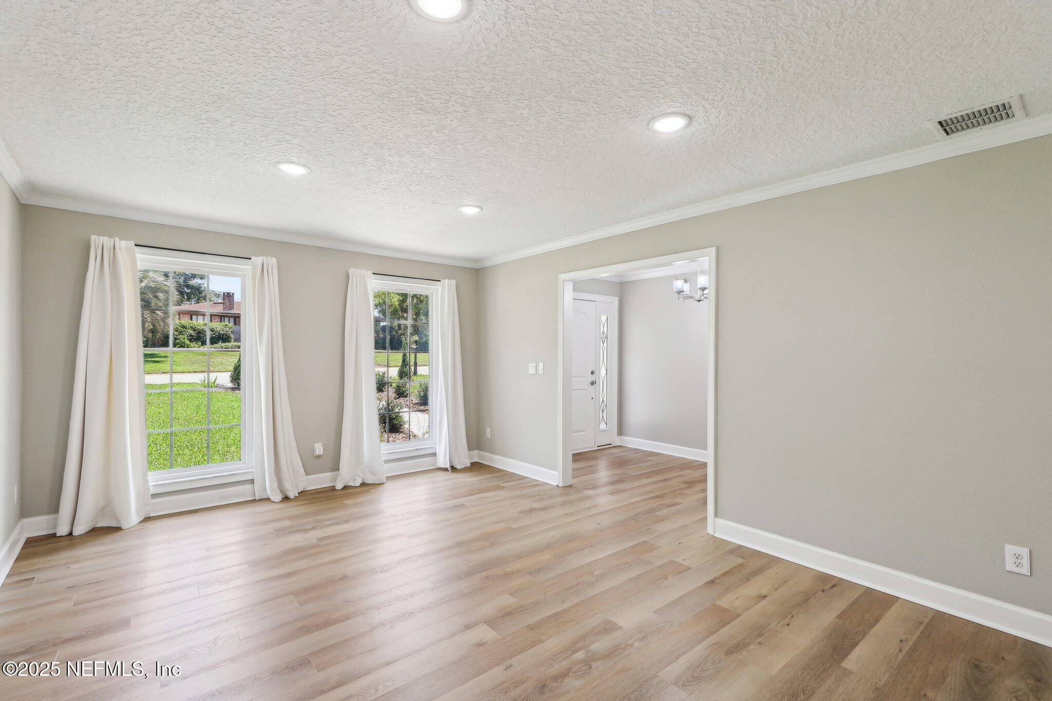 Jacksonville, Florida, 32256, United States, 4 Bedrooms Bedrooms, ,3 BathroomsBathrooms,Residential,For Sale,1911495