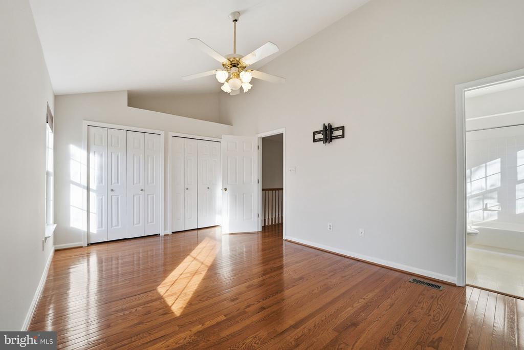 Sterling, Virginia, 20166, United States, 3 Bedrooms Bedrooms, ,3 BathroomsBathrooms,Residential,For Sale,2010365