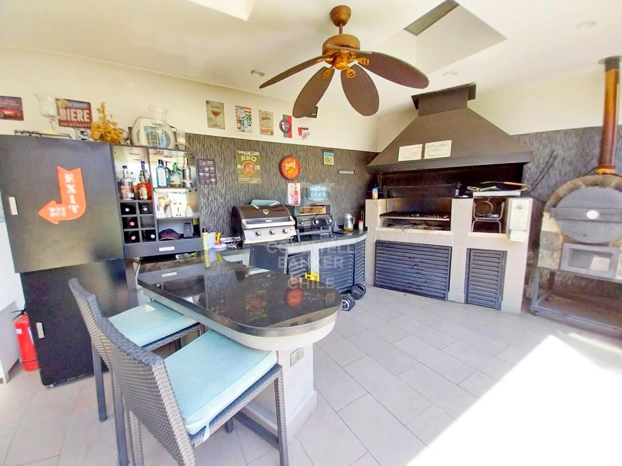 Lo Barnechea, Chile, 6 Bedrooms Bedrooms, ,5 BathroomsBathrooms,Residential,For Sale,1849912