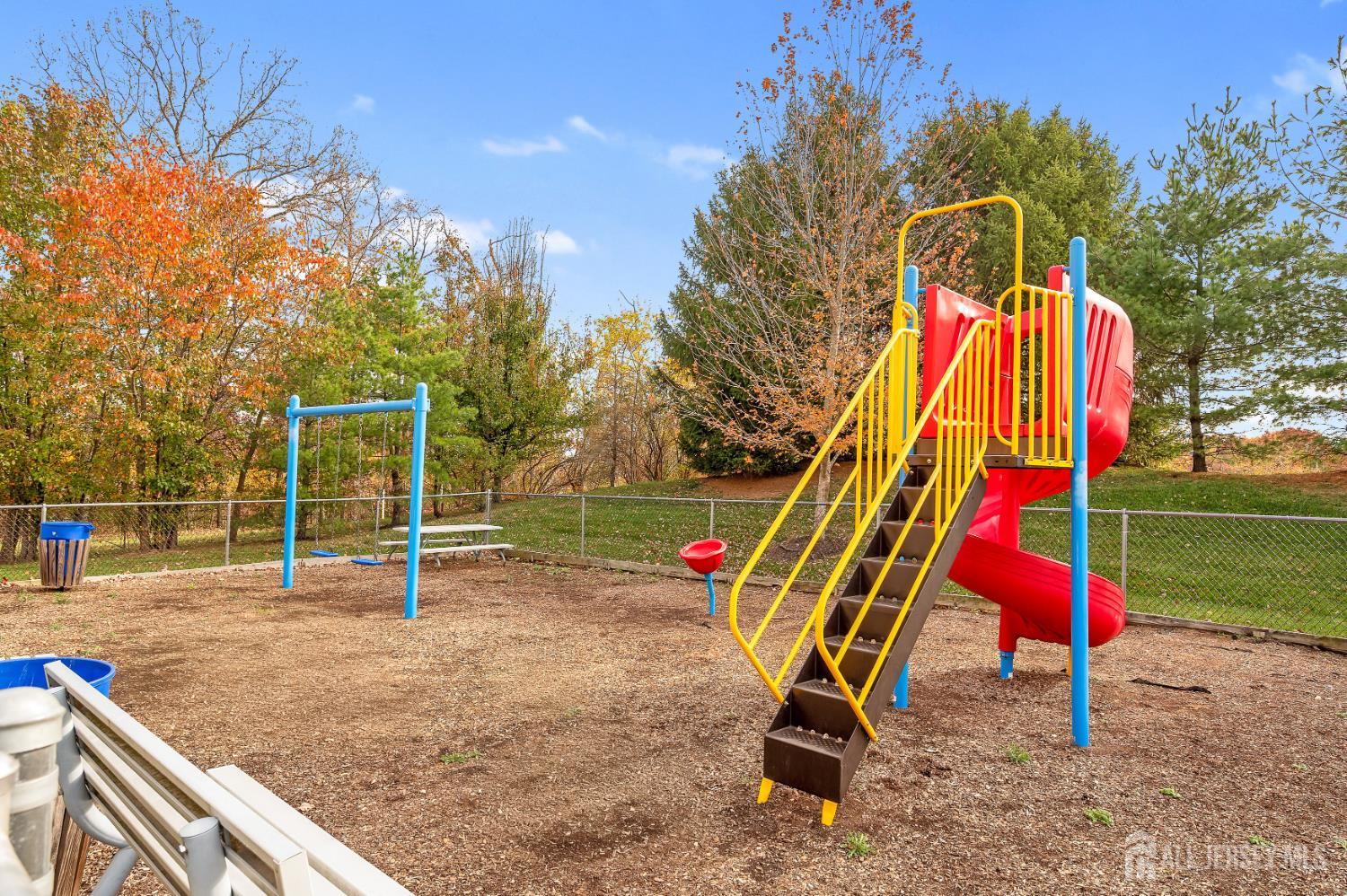 North Brunswick, New Jersey, 08902, United States, 3 Bedrooms Bedrooms, ,4 BathroomsBathrooms,Residential,For Sale,1987808