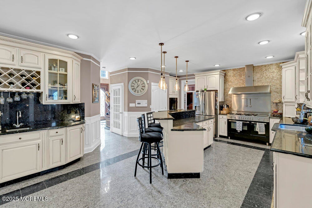 Manalapan, New Jersey, 07726, United States, 5 Bedrooms Bedrooms, ,5 BathroomsBathrooms,Residential,For Sale,1980978