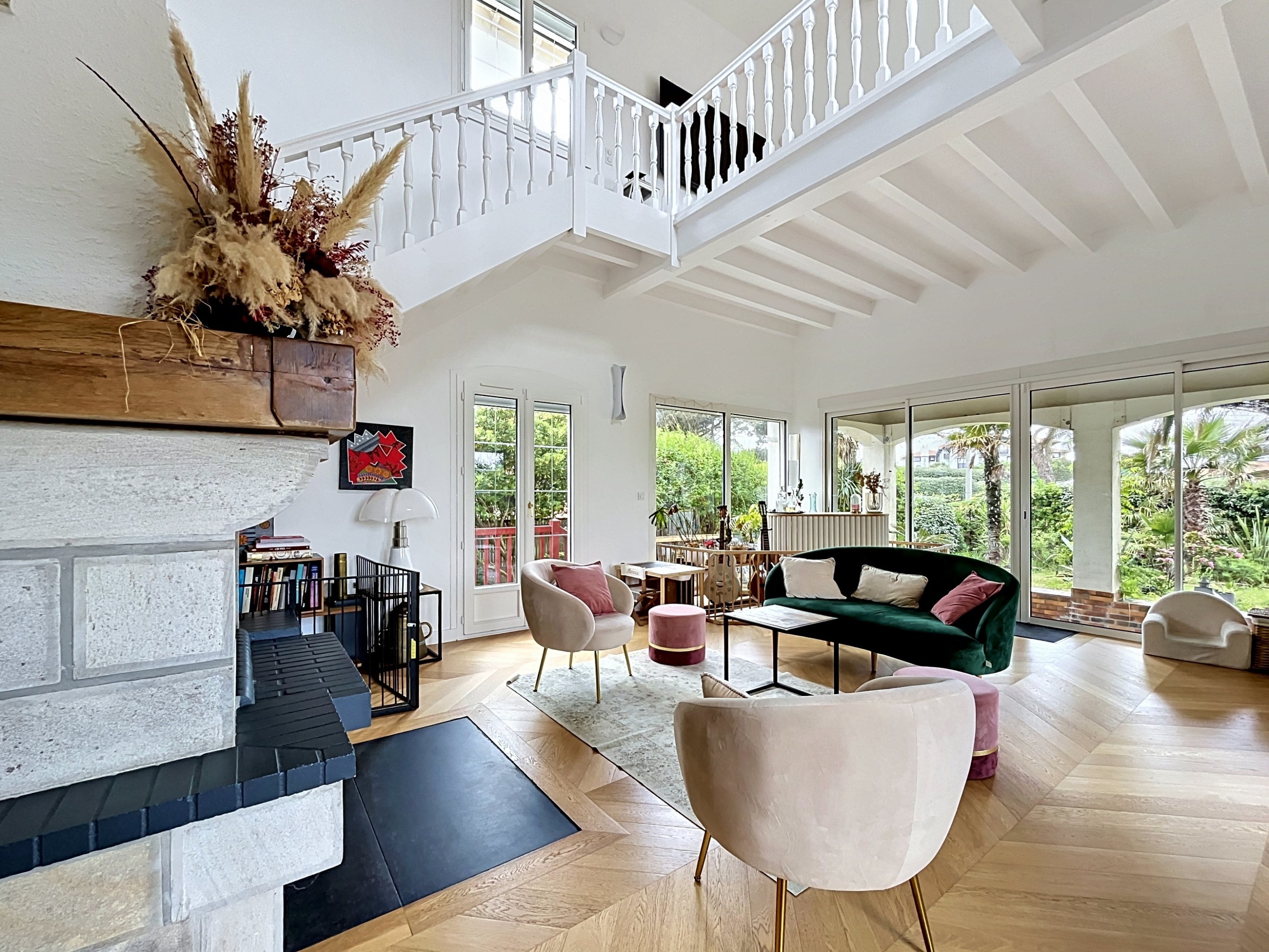  Charming Property Just Steps from the Ocean – 220 sqm – Swimming Pool - 物件實景