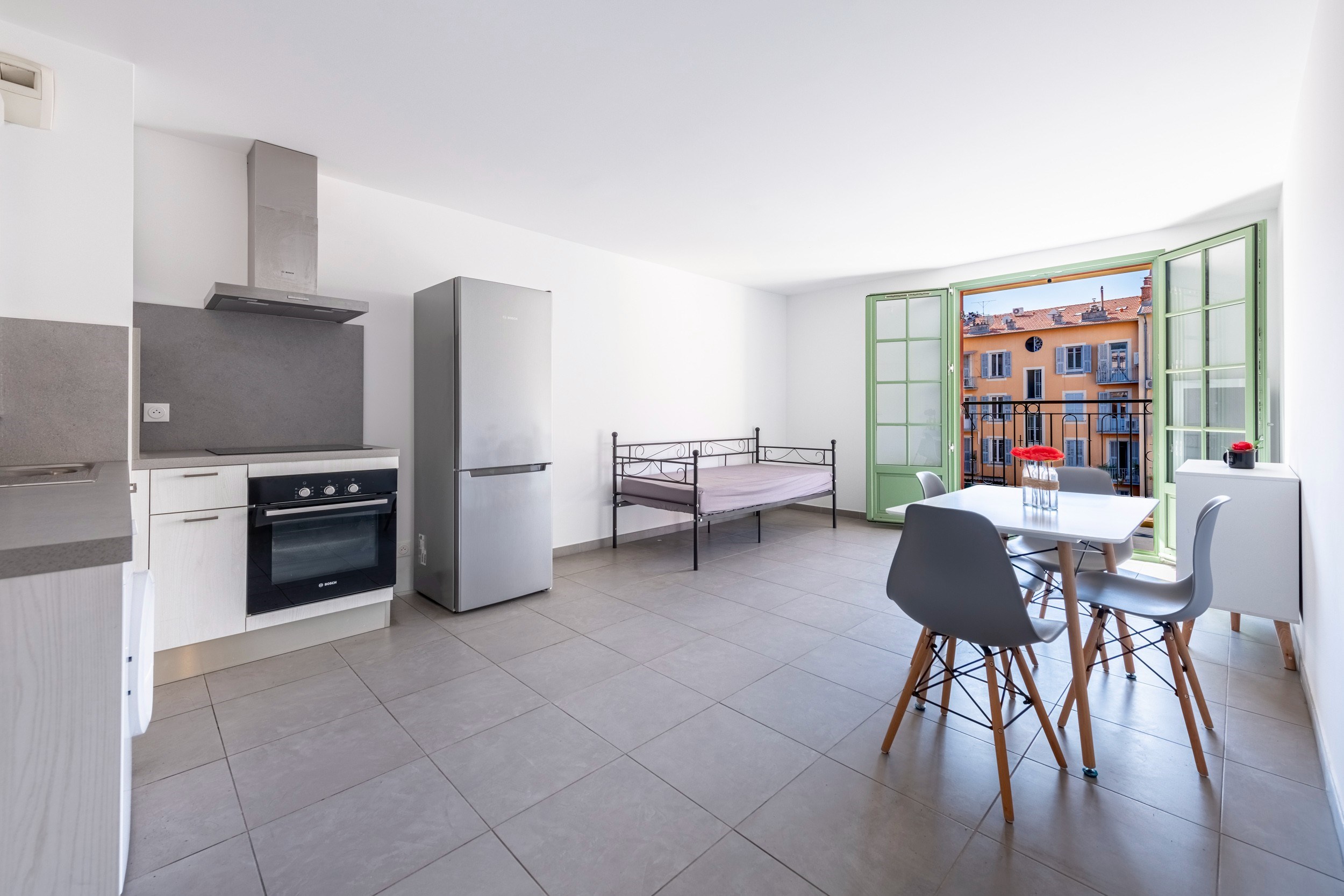  Nice Port, 43 sqm one bedroom apartment with balcony on the penultimate floor - 物件實景