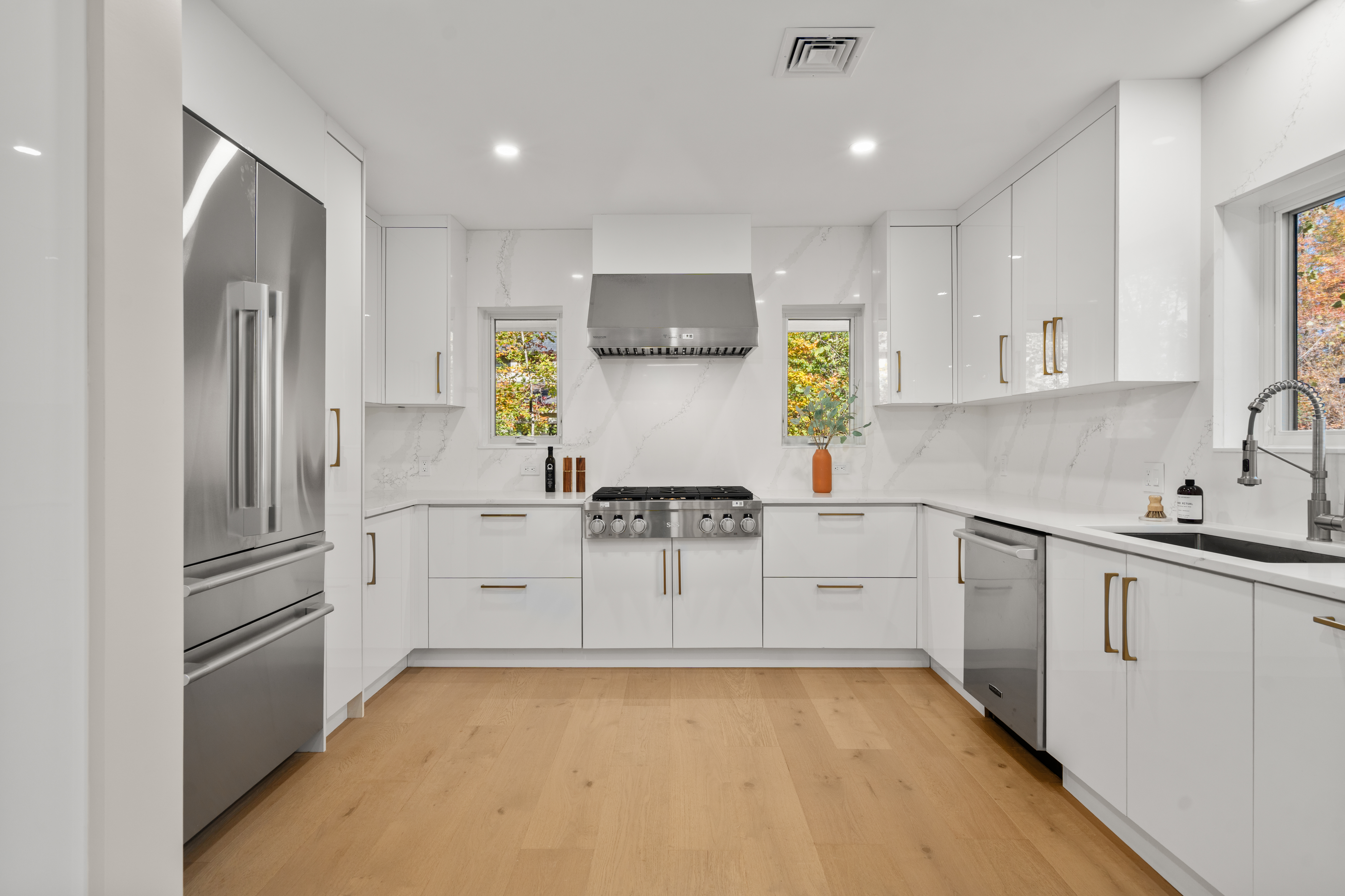  8 Irene Road, Bedford, MA, 01730 - 物件實景