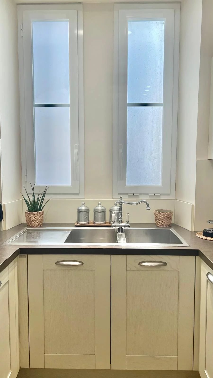 Monaco, 98000, MC, 3 Bedrooms Bedrooms, ,Residential,For Sale,1760376