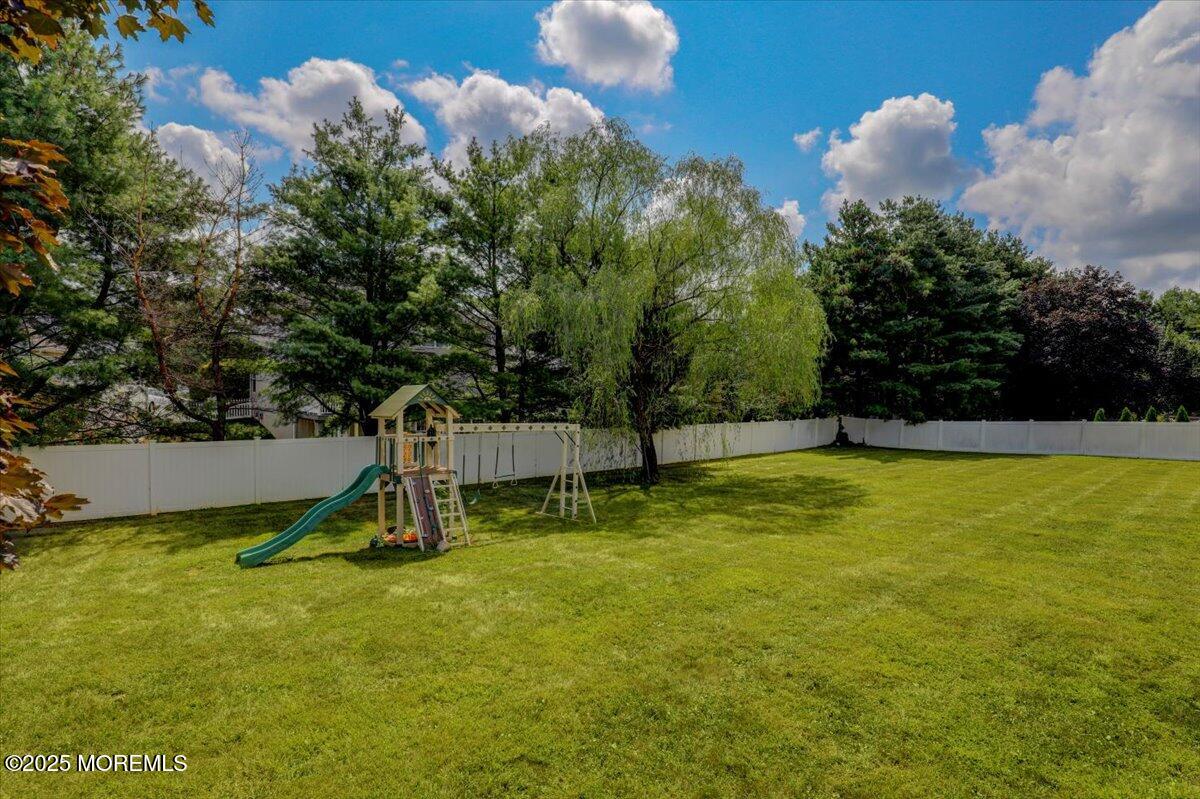 Freehold, New Jersey, 07728, United States, 5 Bedrooms Bedrooms, ,3 BathroomsBathrooms,Residential,For Sale,1914357