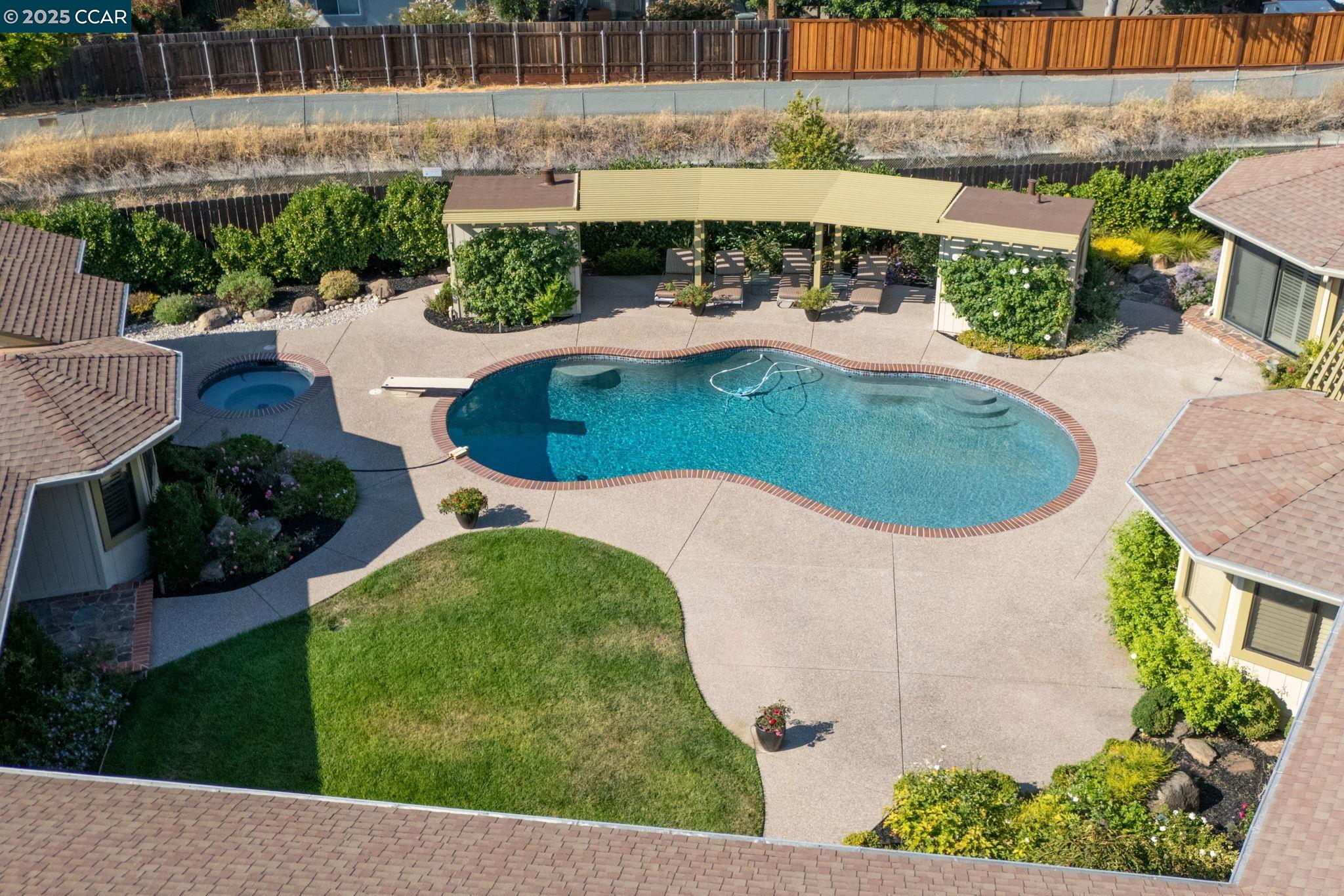 Walnut Creek, California, 94598, United States, 3 Bedrooms Bedrooms, ,3 BathroomsBathrooms,Residential,For Sale,1940979