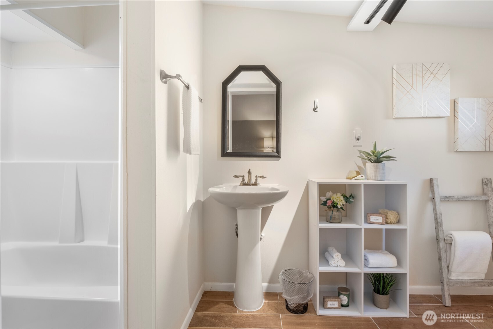 Bellingham, Washington, 98226, United States, 2 Bedrooms Bedrooms, ,2 BathroomsBathrooms,Residential,For Sale,1965694