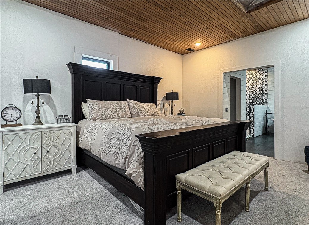 Berryville, Arkansas, 72616, United States, 3 Bedrooms Bedrooms, ,2 BathroomsBathrooms,Residential,For Sale,1994885