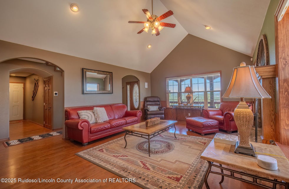 Ruidoso, New Mexico, 88345, United States, 4 Bedrooms Bedrooms, ,3 BathroomsBathrooms,Residential,For Sale,1909726