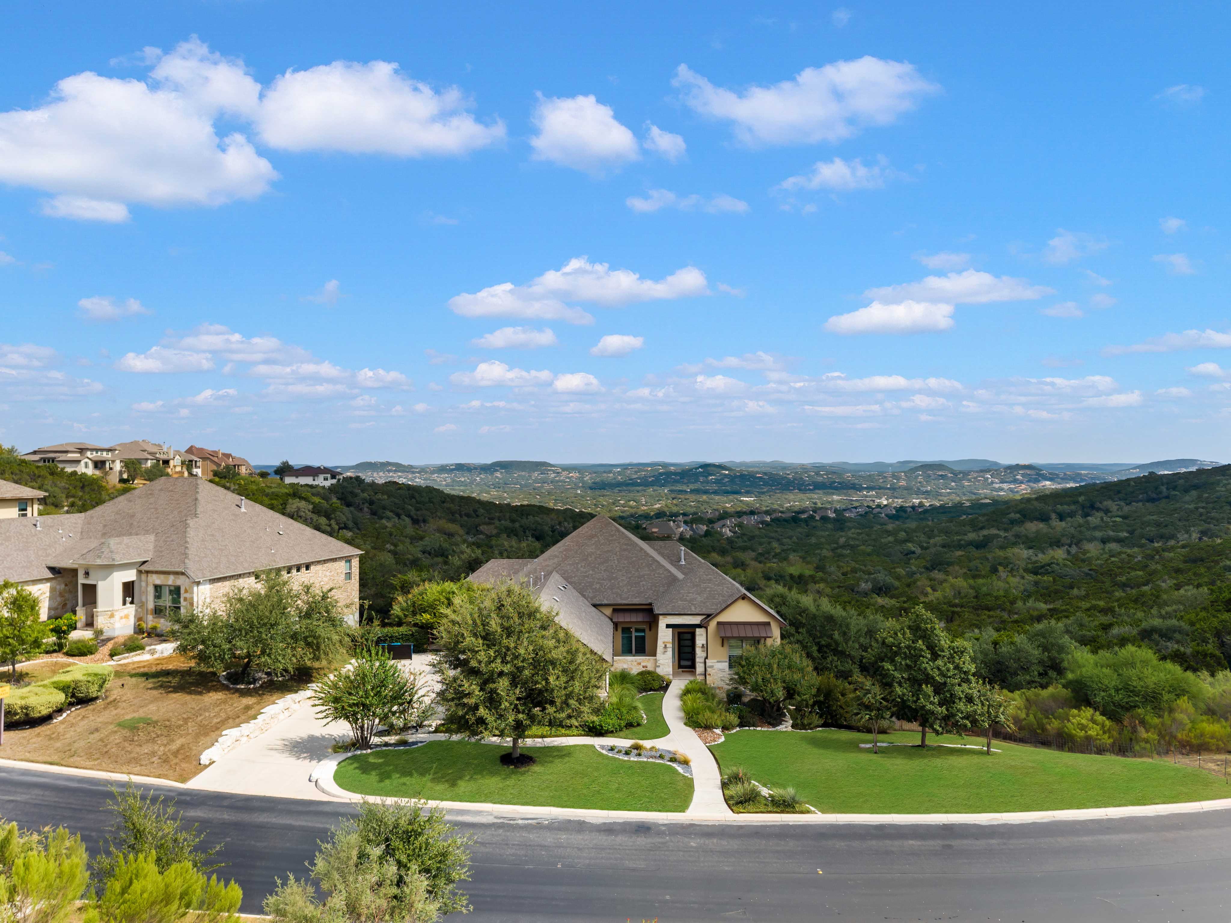  Single-Story Luxury Retreat in Stonewall Estates - 物件實景