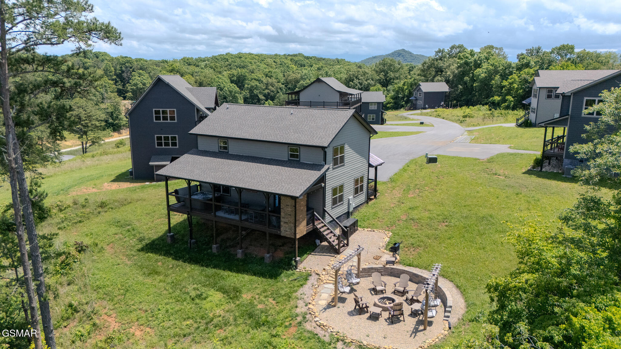 Sevierville, Tennessee, 37876, United States, 3 Bedrooms Bedrooms, ,3 BathroomsBathrooms,Residential,For Sale,2020678