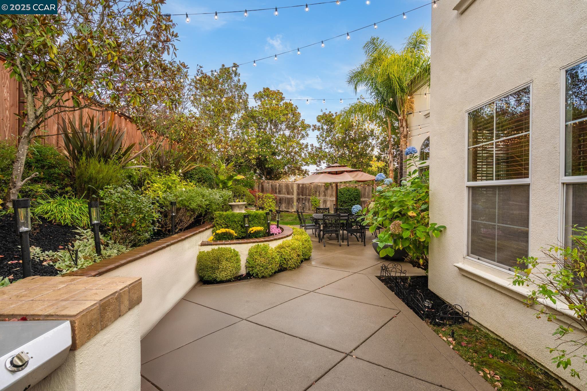 San Ramon, California, 94582, United States, 4 Bedrooms Bedrooms, ,3 BathroomsBathrooms,Residential,For Sale,1988285