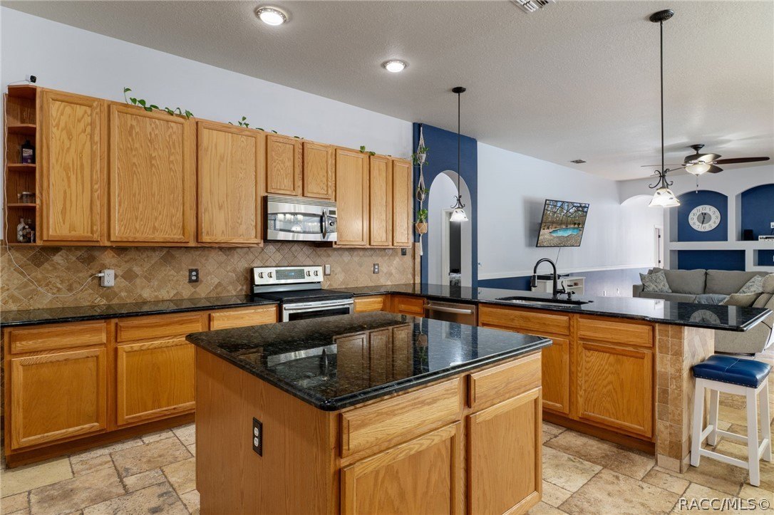 Homosassa, Florida, 34446, United States, 4 Bedrooms Bedrooms, ,3 BathroomsBathrooms,Residential,For Sale,2018263