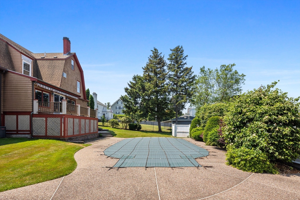 Marblehead, Massachusetts, 01945, United States, 7 Bedrooms Bedrooms, ,5 BathroomsBathrooms,Residential,For Sale,1895624