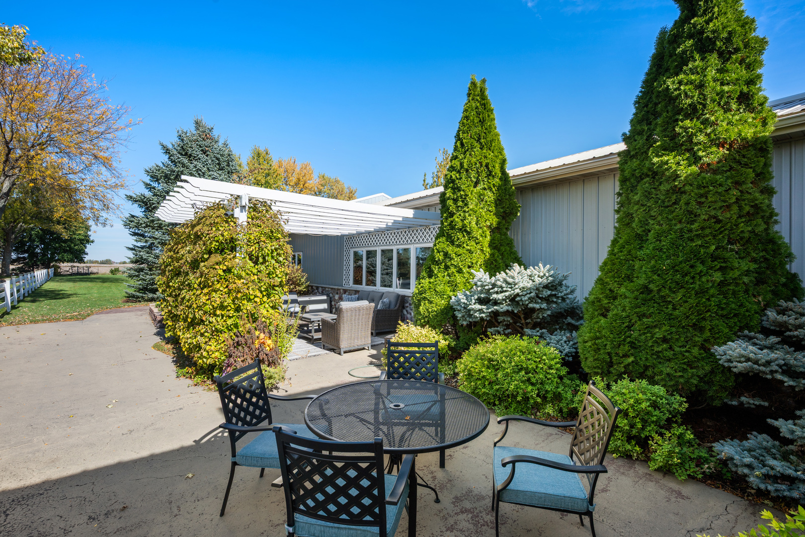 Sycamore, Illinois, 60178, United States, 4 Bedrooms Bedrooms, ,5 BathroomsBathrooms,Residential,For Sale,2001773