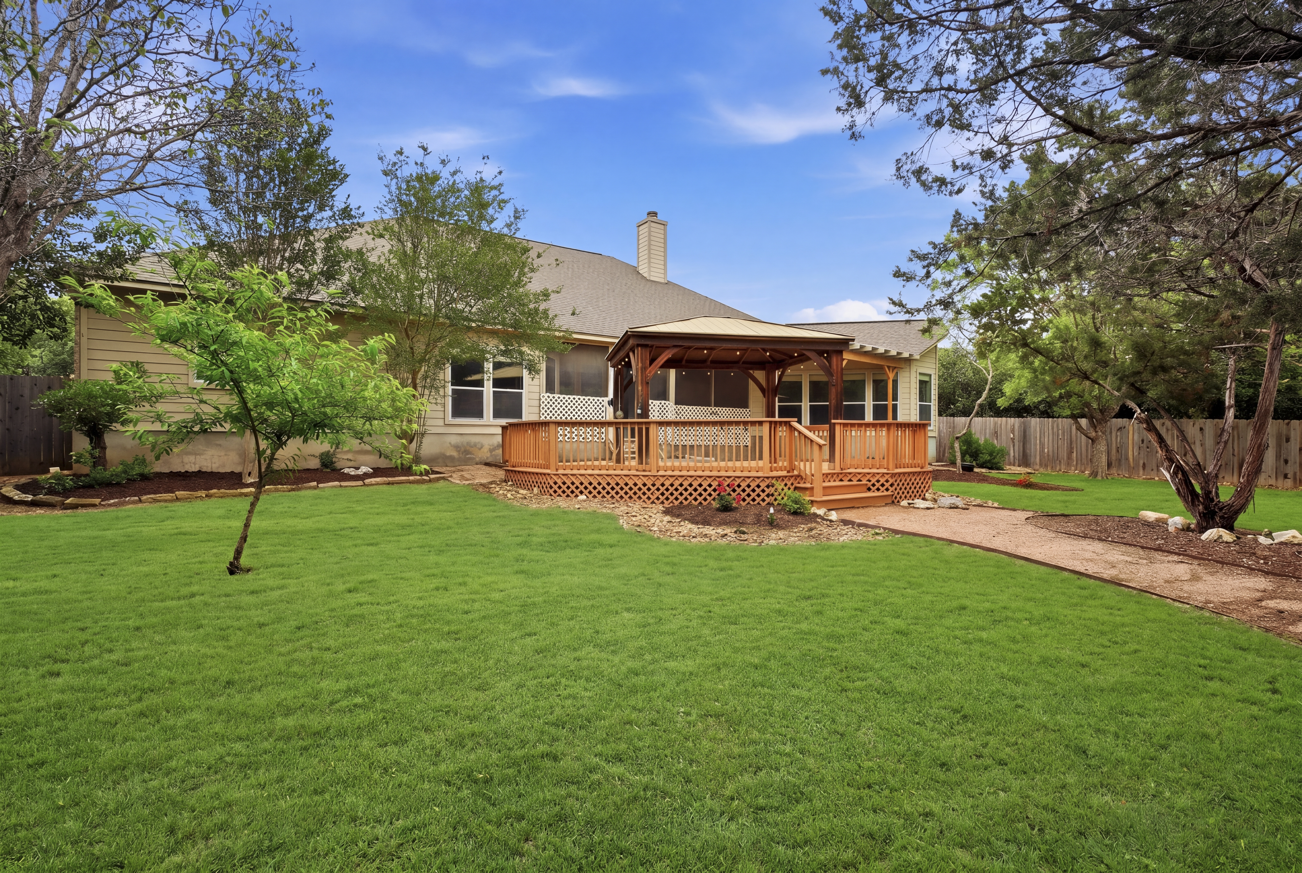  Spacious Helotes Retreat on .41 Acre - 物件實景