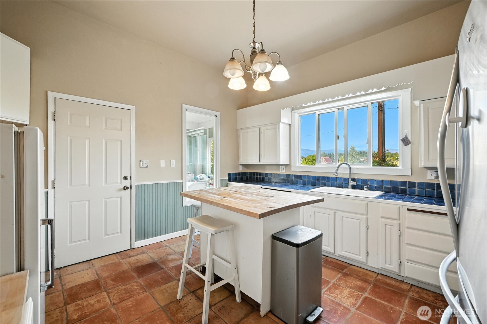 Bellingham, Washington, 98226, United States, 3 Bedrooms Bedrooms, ,2 BathroomsBathrooms,Residential,For Sale,1917195