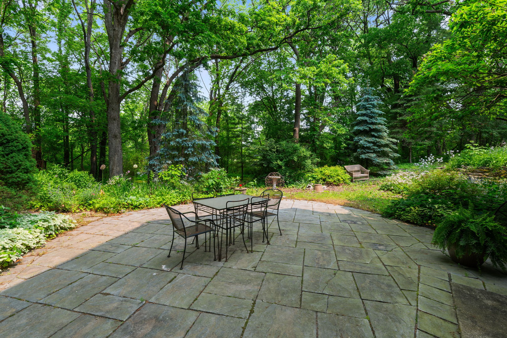 St. Charles, Illinois, 60175, United States, 4 Bedrooms Bedrooms, ,5 BathroomsBathrooms,Residential,For Sale,1848567