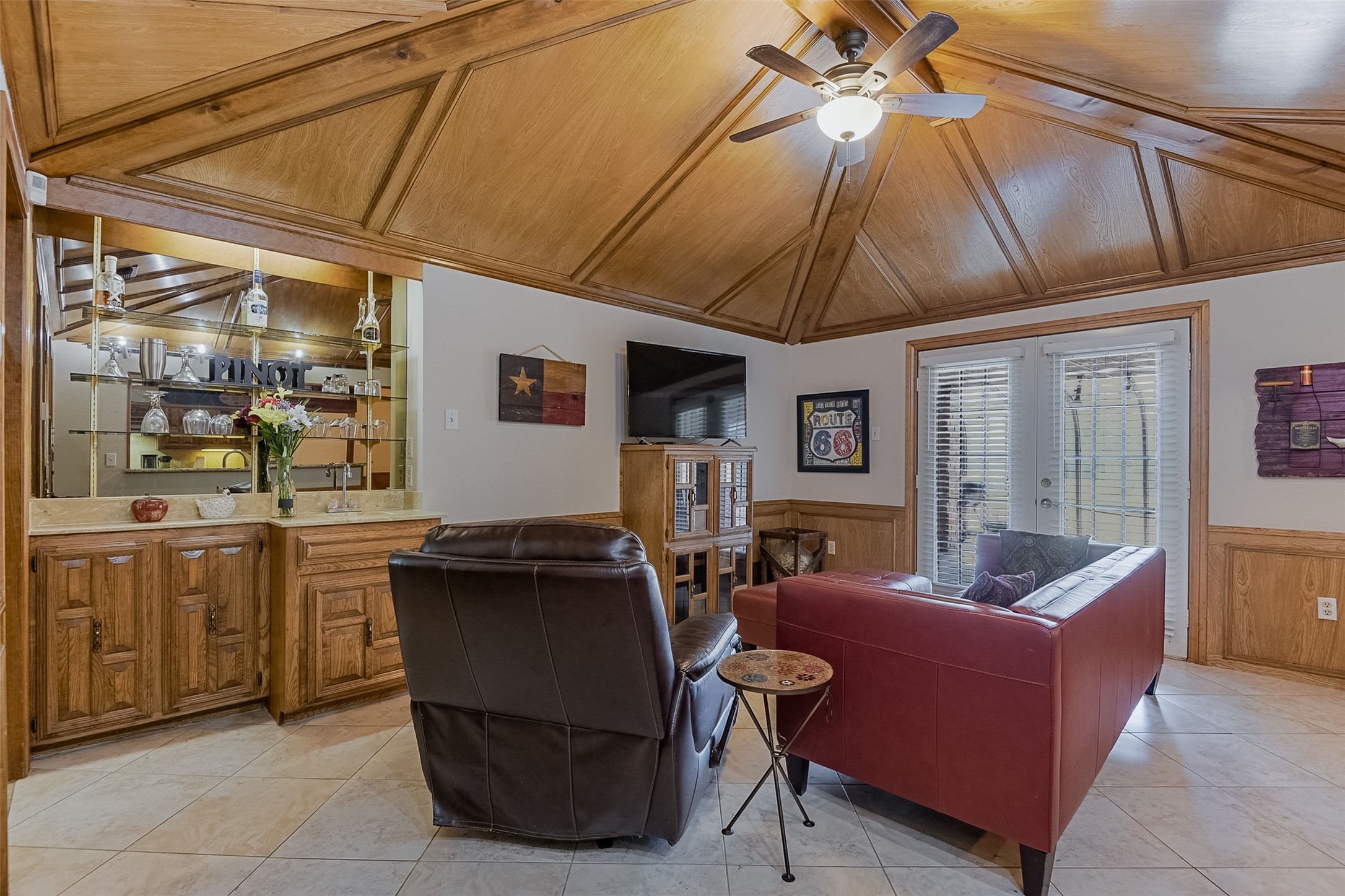 Ovilla, Texas, 75154, United States, 3 Bedrooms Bedrooms, ,4 BathroomsBathrooms,Residential,For Sale,1866219