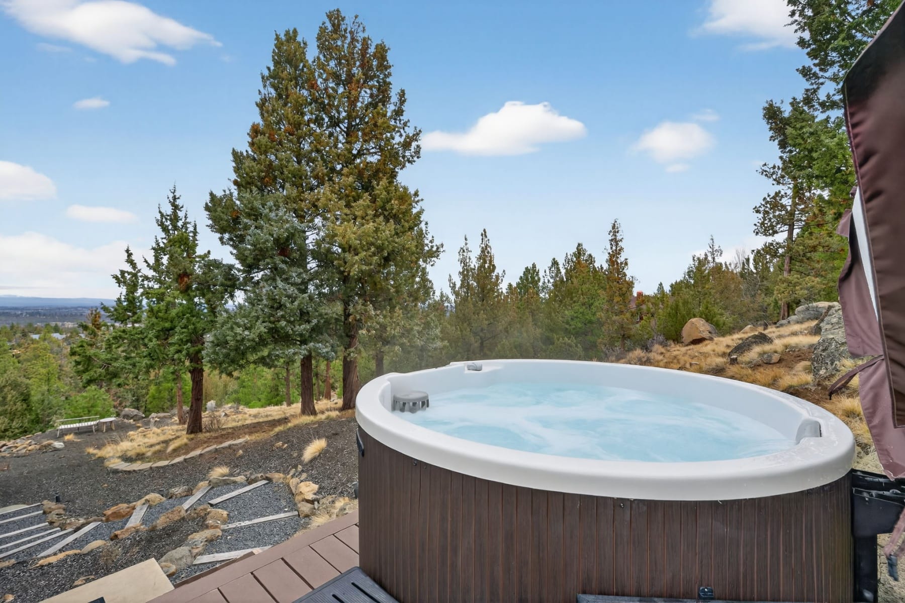 3345 NW Panorama Drive Bend, OR 97703 - 物件實景