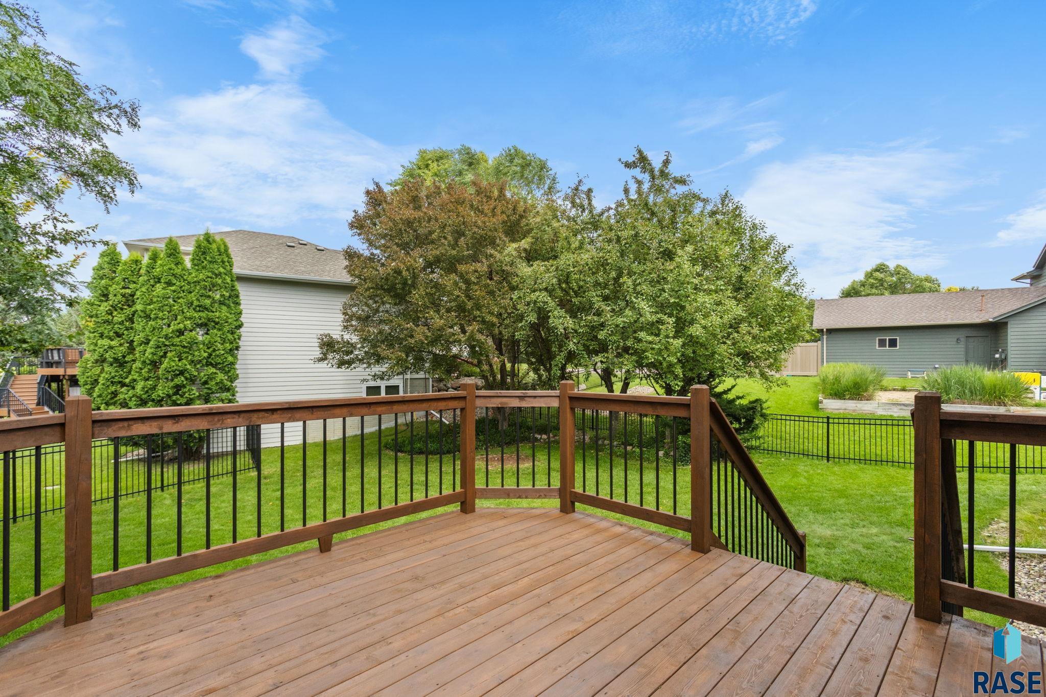 Sioux Falls, South Dakota, 57103, United States, 5 Bedrooms Bedrooms, ,2 BathroomsBathrooms,Residential,For Sale,1908912