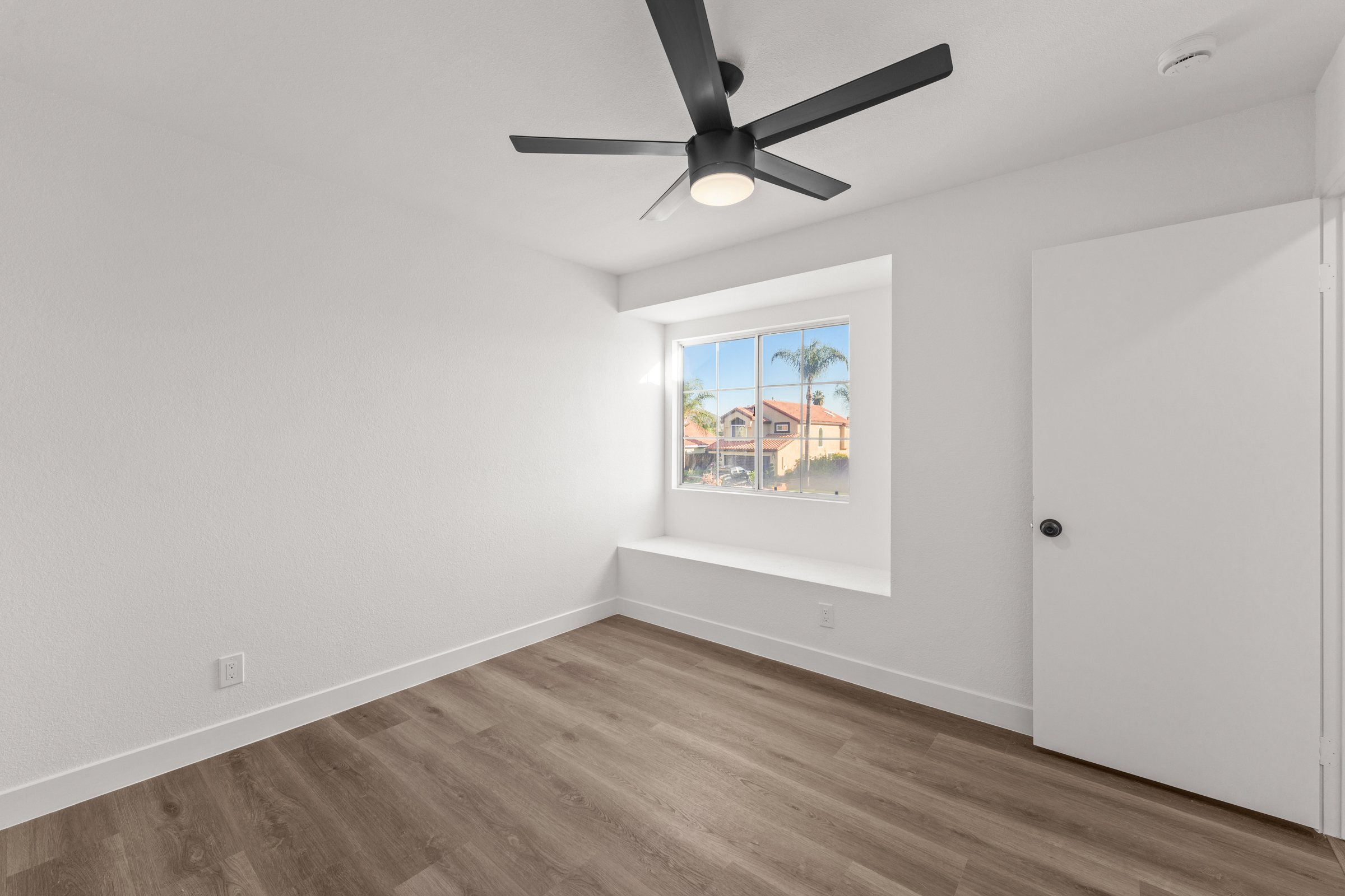 Lake Elsinore, California, 92530, United States, 4 Bedrooms Bedrooms, ,3 BathroomsBathrooms,Residential,For Sale,2005487