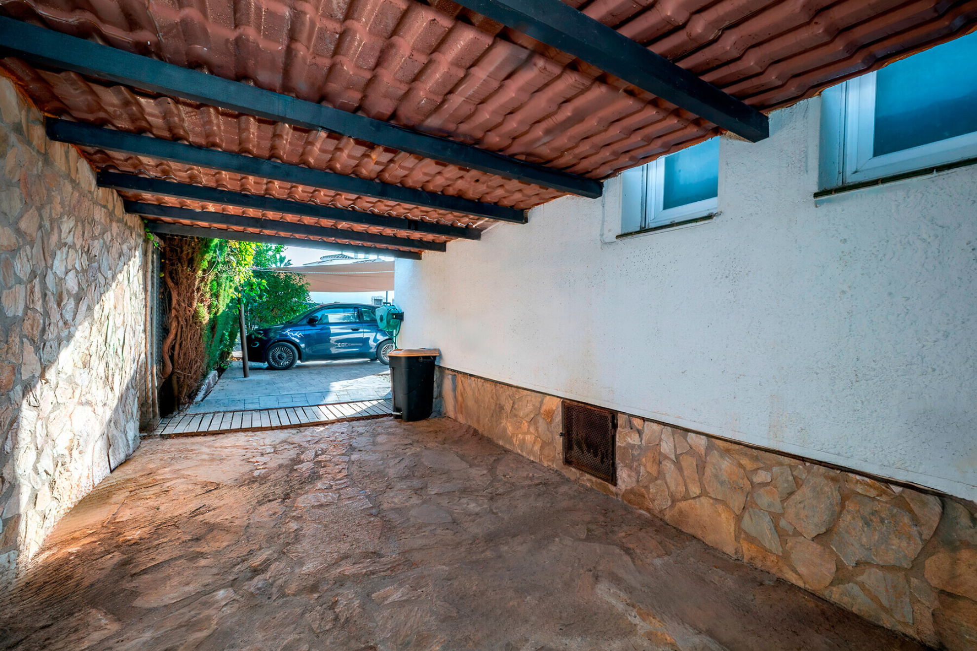  Exclusive Mediterranean Villa in Prime Empuriabrava Location - 物件實景