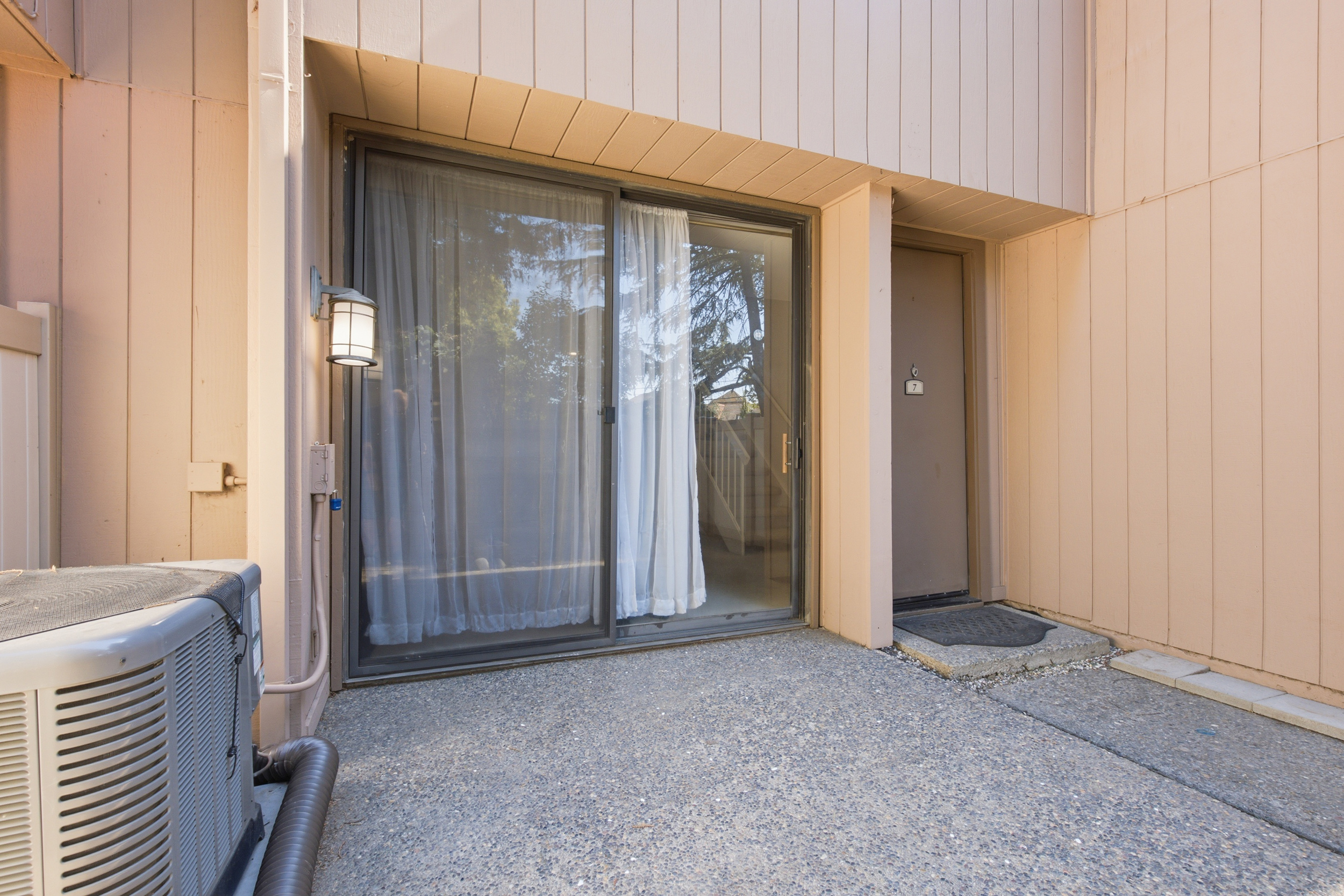  536 Woodside Oaks, Sacramento, CA, 95825 - 物件實景
