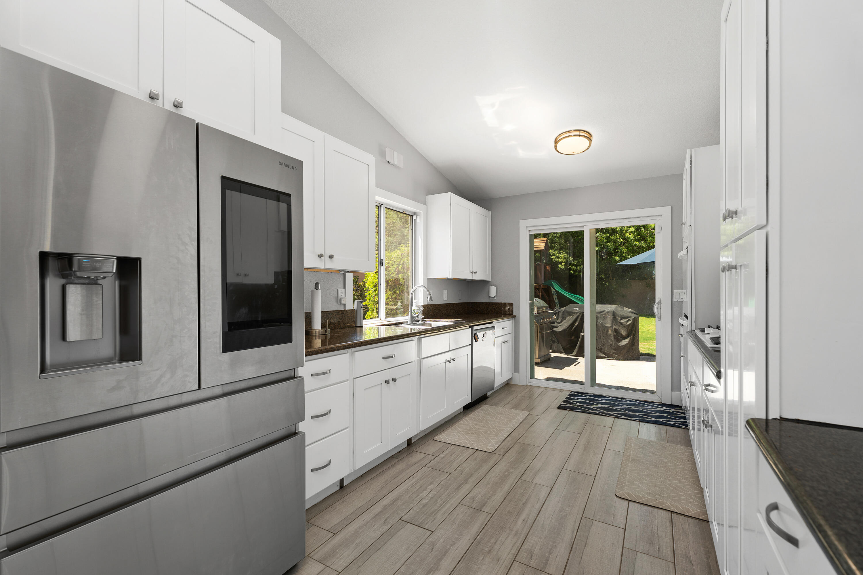 Palm Desert, California, 92211, United States, 4 Bedrooms Bedrooms, ,3 BathroomsBathrooms,Residential,For Sale,1938819