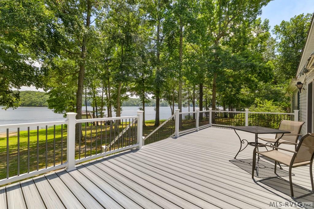 Macon, North Carolina, 27551, United States, 3 Bedrooms Bedrooms, ,2 BathroomsBathrooms,Residential,For Sale,1896406