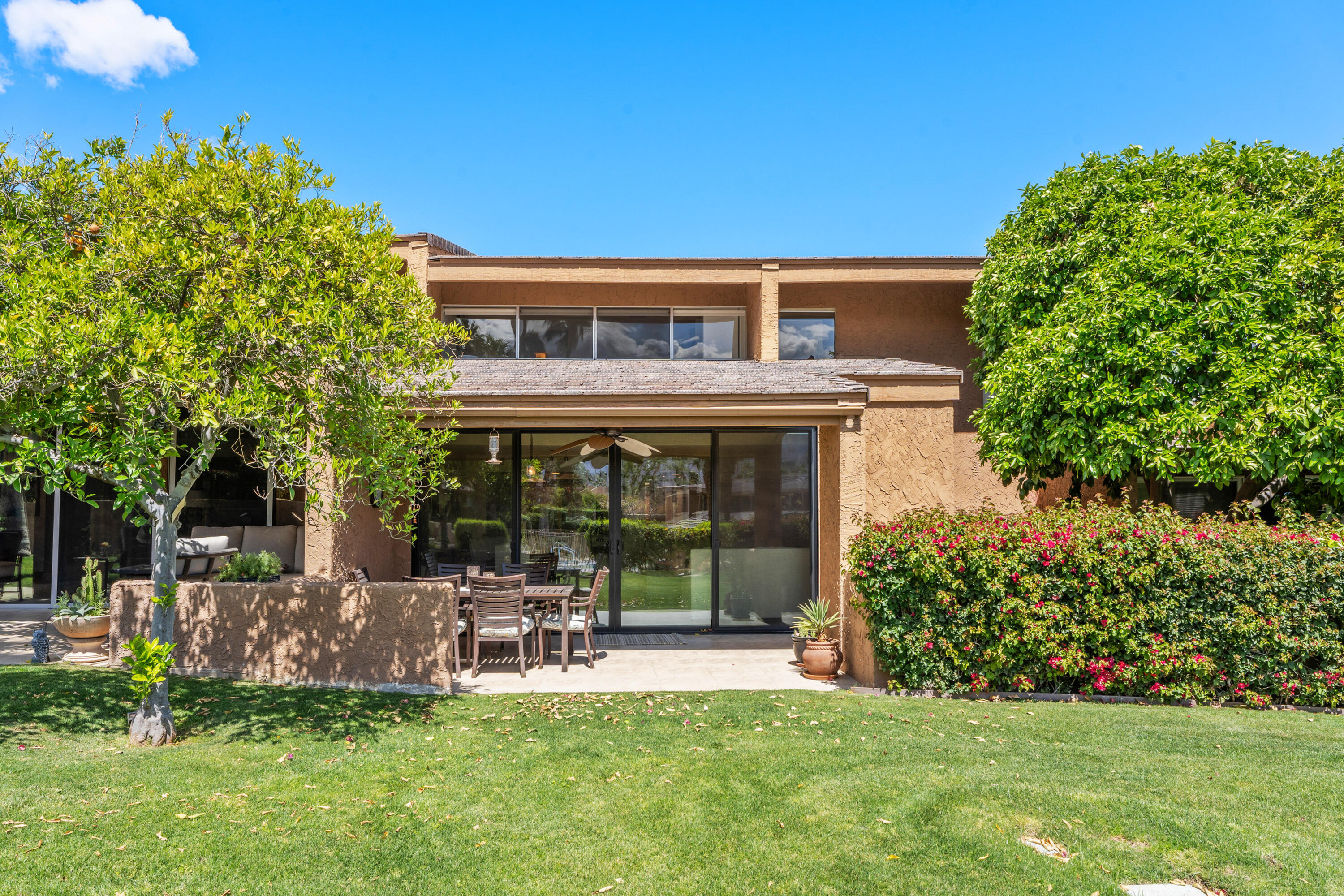 Palm Desert, California, 92260, United States, 4 Bedrooms Bedrooms, ,2 BathroomsBathrooms,Residential,For Sale,1942211