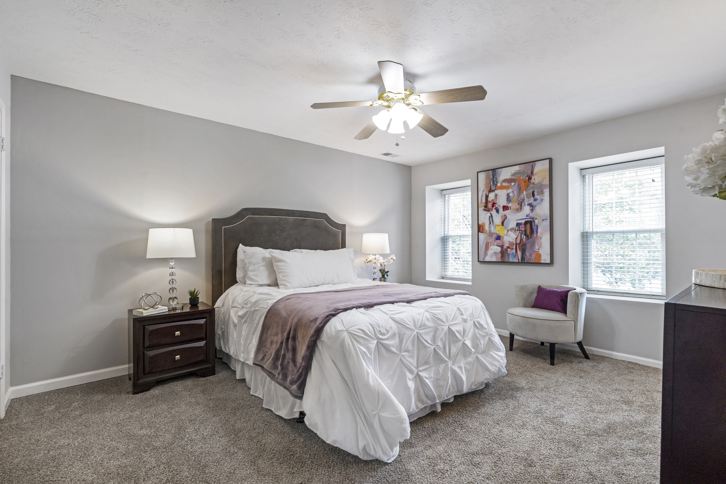  Bright, Stylish and Beautifully Updated Two Bedroom Townhome - 物件實景