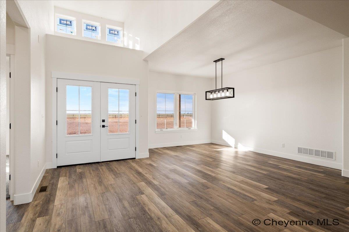 Cheyenne, Wyoming, 82009, United States, 3 Bedrooms Bedrooms, ,2 BathroomsBathrooms,Residential,For Sale,1875233