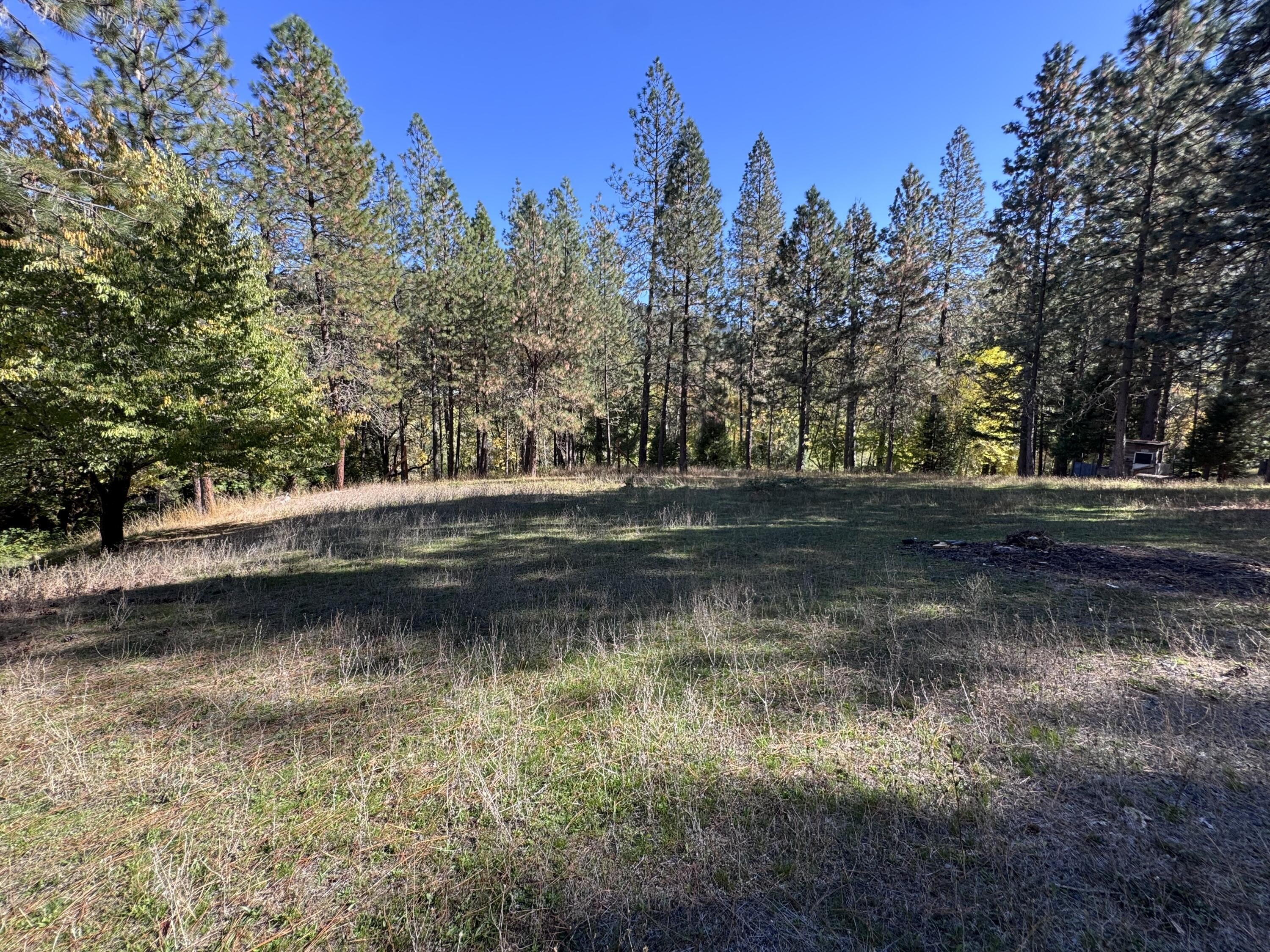 Rogue River, Oregon, 97537, United States, 3 Bedrooms Bedrooms, ,4 BathroomsBathrooms,Residential,For Sale,1982617