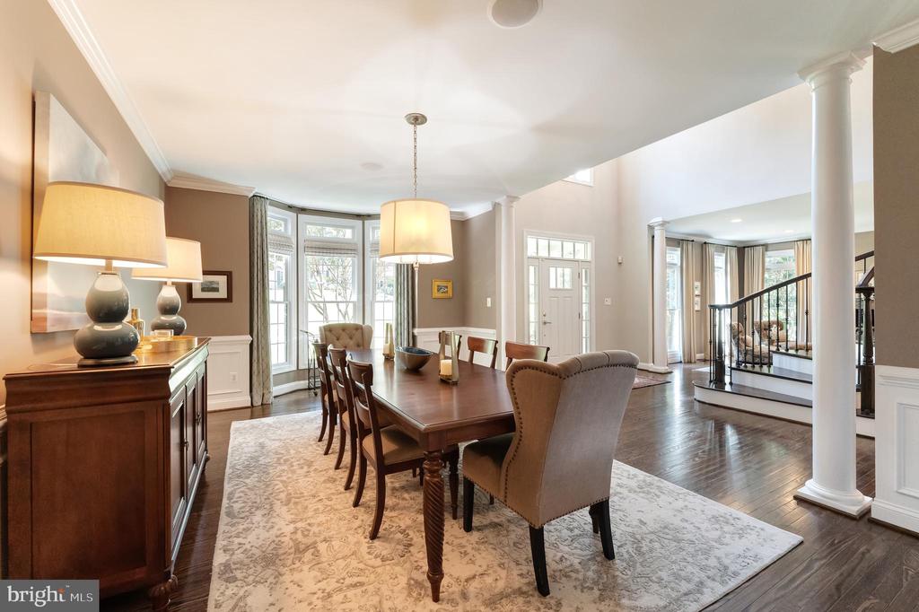 Vienna, Virginia, 22182, United States, 5 Bedrooms Bedrooms, ,6 BathroomsBathrooms,Residential,For Sale,1943879