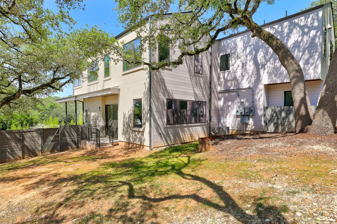 Austin, Texas, 78704, United States, 3 Bedrooms Bedrooms, ,3 BathroomsBathrooms,Residential,For Sale,1848739