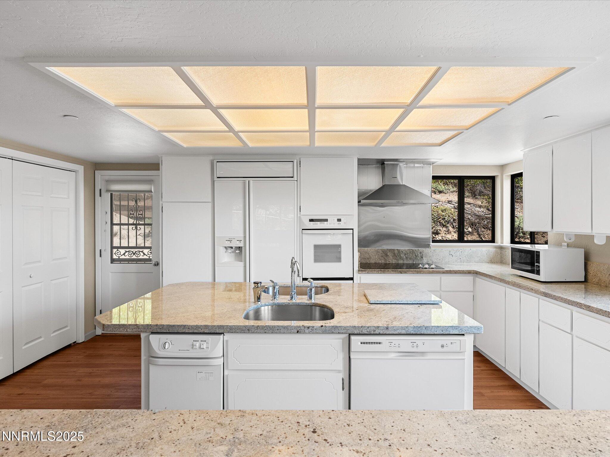 Zephyr Cove, Nevada, 89448, United States, 6 Bedrooms Bedrooms, ,6 BathroomsBathrooms,Residential,For Sale,1848960