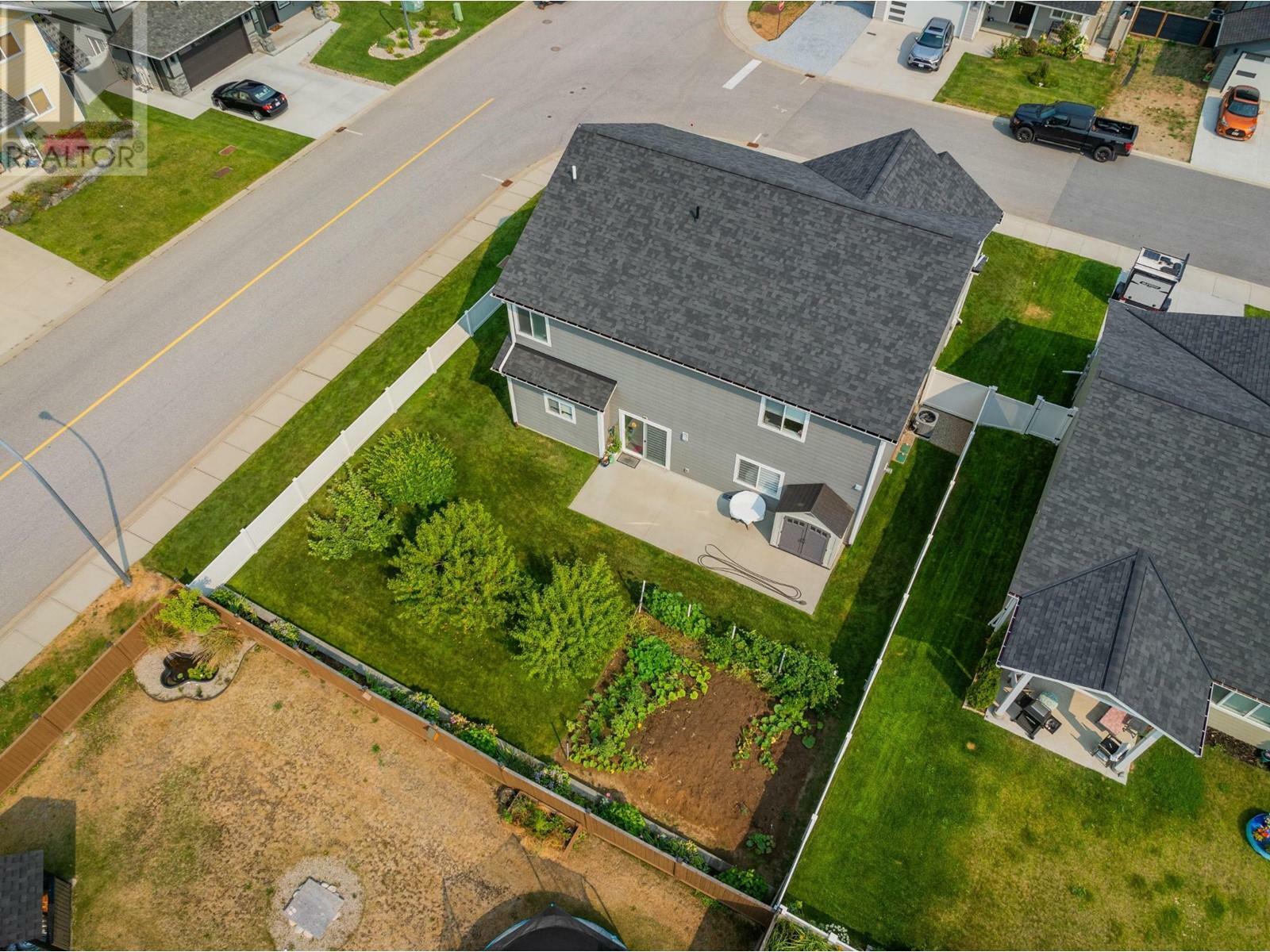 CASTLEGAR, British Columbia, V1N 4X8, CA, 4 Bedrooms Bedrooms, ,2 BathroomsBathrooms,Residential,For Sale,1839232