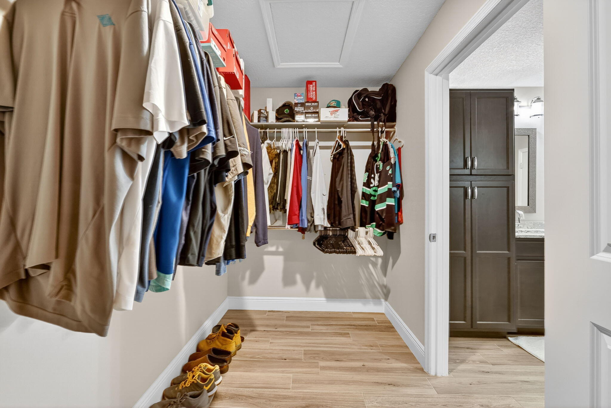 Port Saint Lucie, Florida, 34953, United States, 4 Bedrooms Bedrooms, ,2 BathroomsBathrooms,Residential,For Sale,1992941