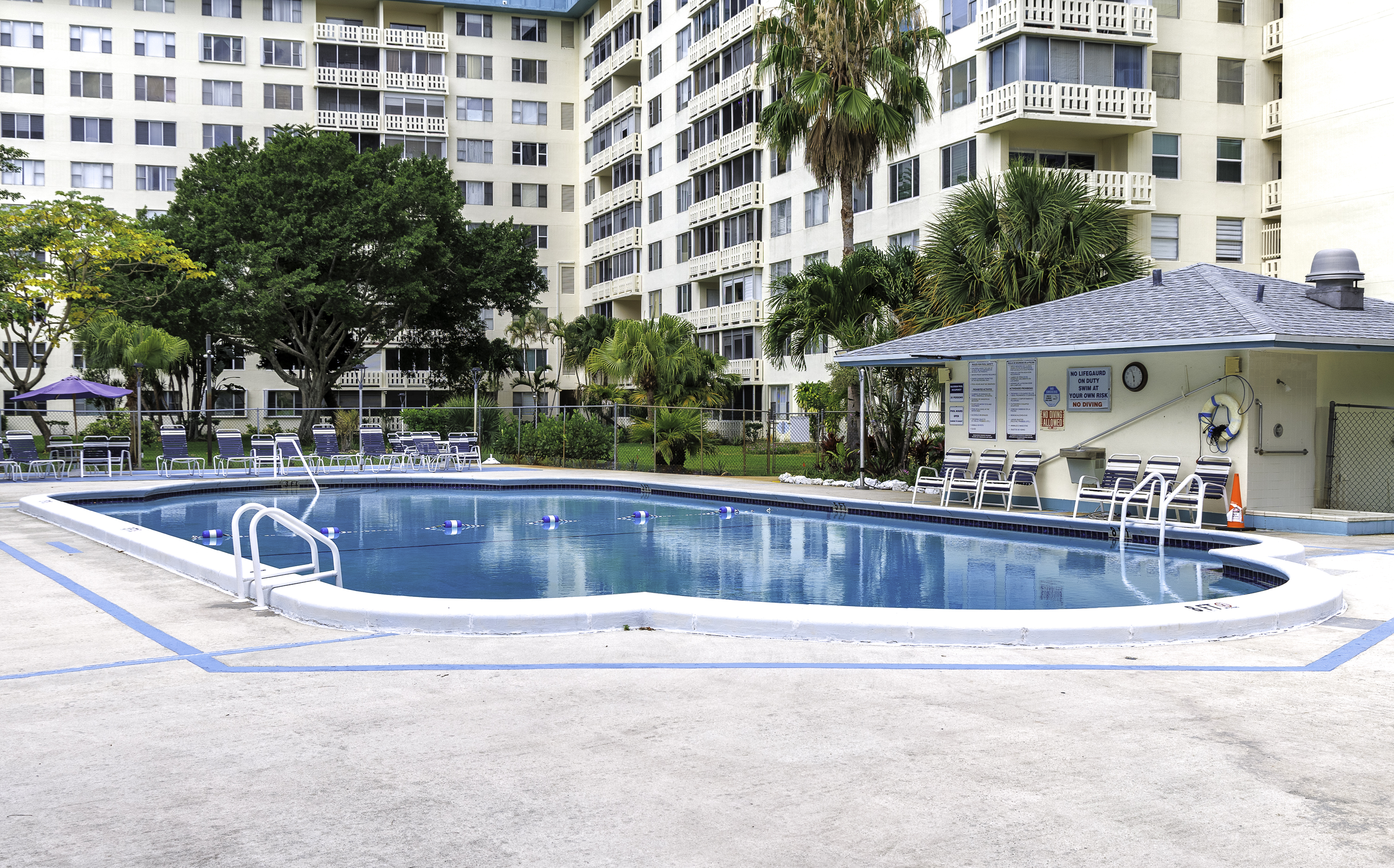  4200 Hillcrest Dr, Hollywood, FL, 33021 - 物件實景
