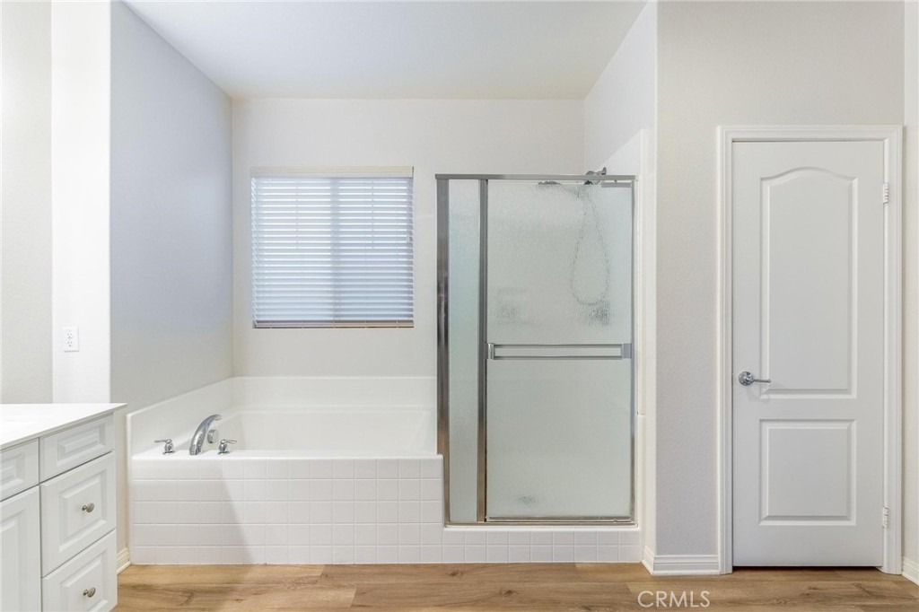 Murrieta, California, 92563, United States, 4 Bedrooms Bedrooms, ,3 BathroomsBathrooms,Residential,For Sale,1893533