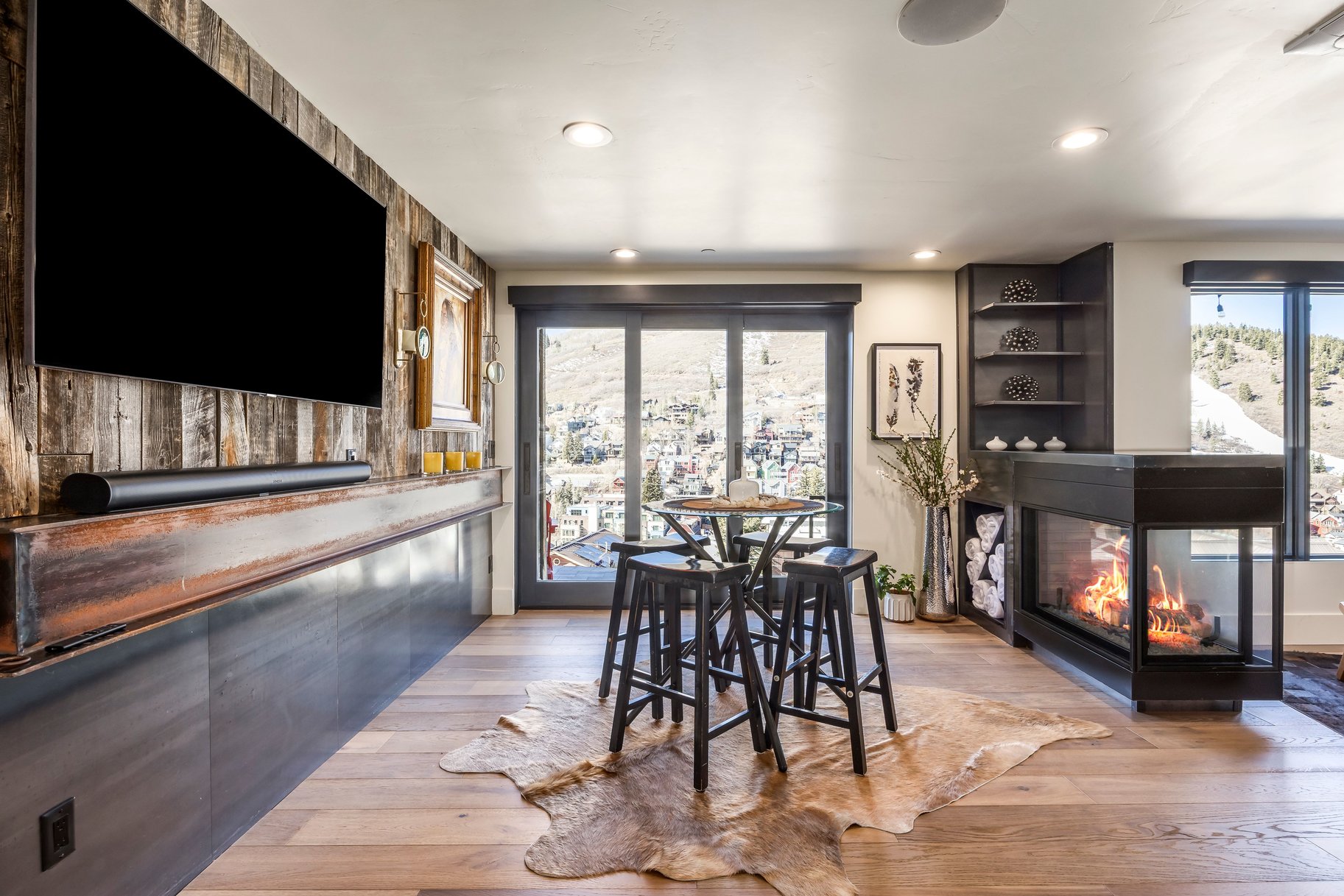  Mountain Modern Masterpiece with Sweeping Old Town and Ski Area Views - 物件實景