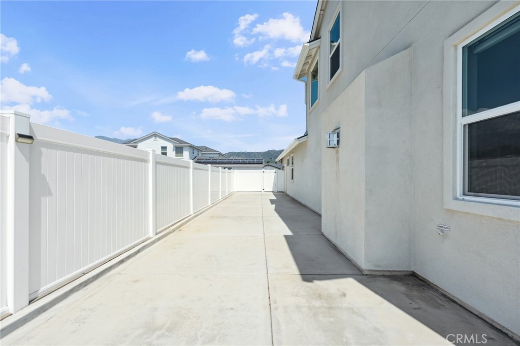 Yucaipa, California, 92399, United States, 4 Bedrooms Bedrooms, ,4 BathroomsBathrooms,Residential,For Sale,1847637
