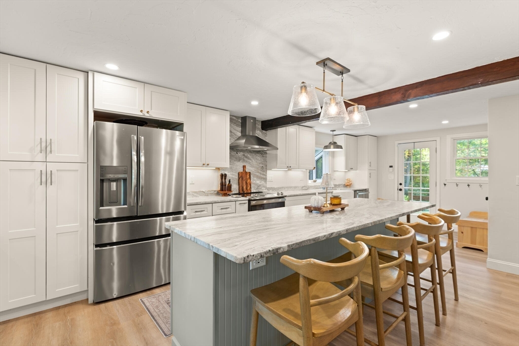 Easton, Massachusetts, 02356, United States, 3 Bedrooms Bedrooms, ,2 BathroomsBathrooms,Residential,For Sale,1960766