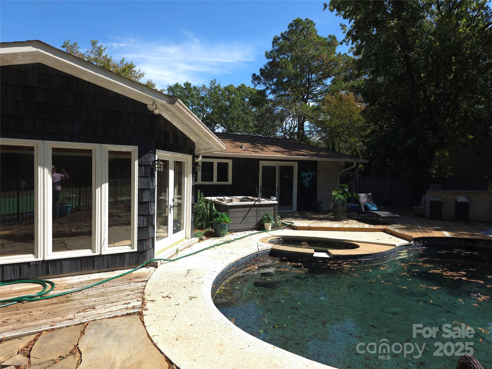 Salisbury, North Carolina, 28144, United States, 5 Bedrooms Bedrooms, ,3 BathroomsBathrooms,Residential,For Sale,1955338
