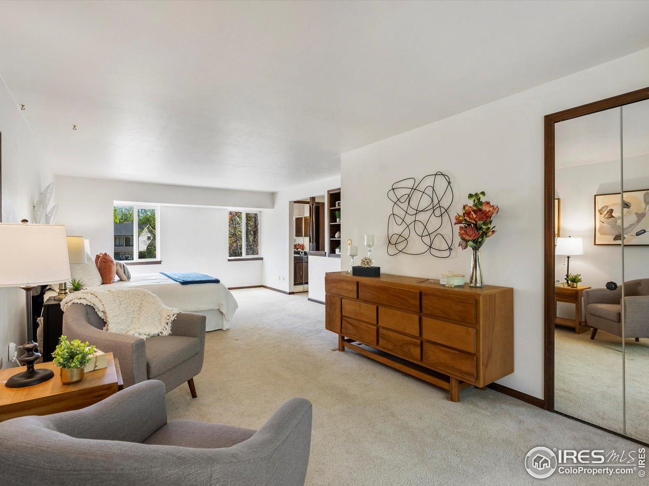 Boulder, Colorado, 80301, United States, 4 Bedrooms Bedrooms, ,3 BathroomsBathrooms,Residential,For Sale,1903516
