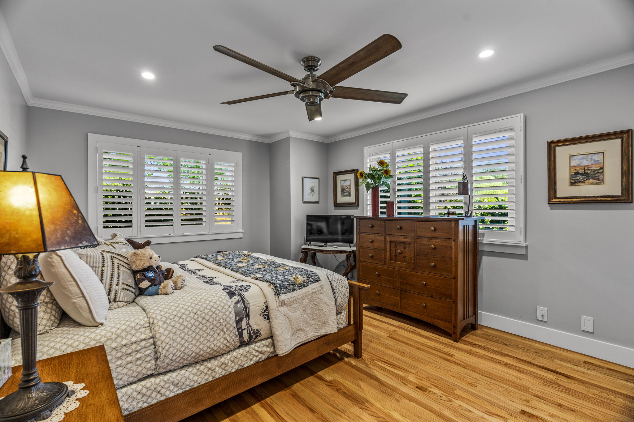  1597 Sulphur Springs Ave - 物件實景